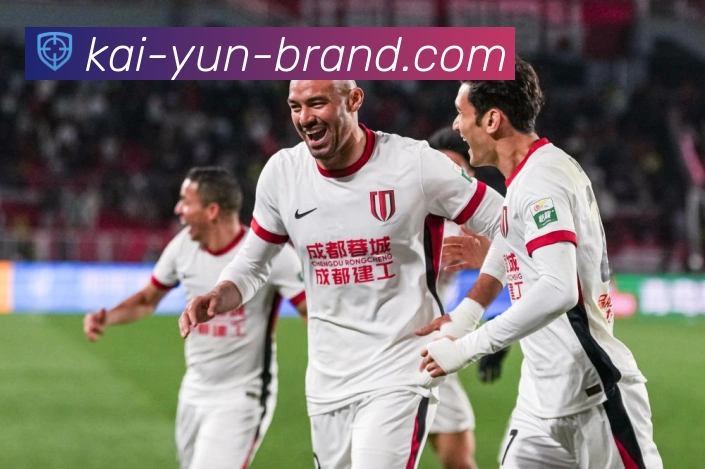 梅西职业生涯辉煌瞬间与足球传奇影响力战术观察